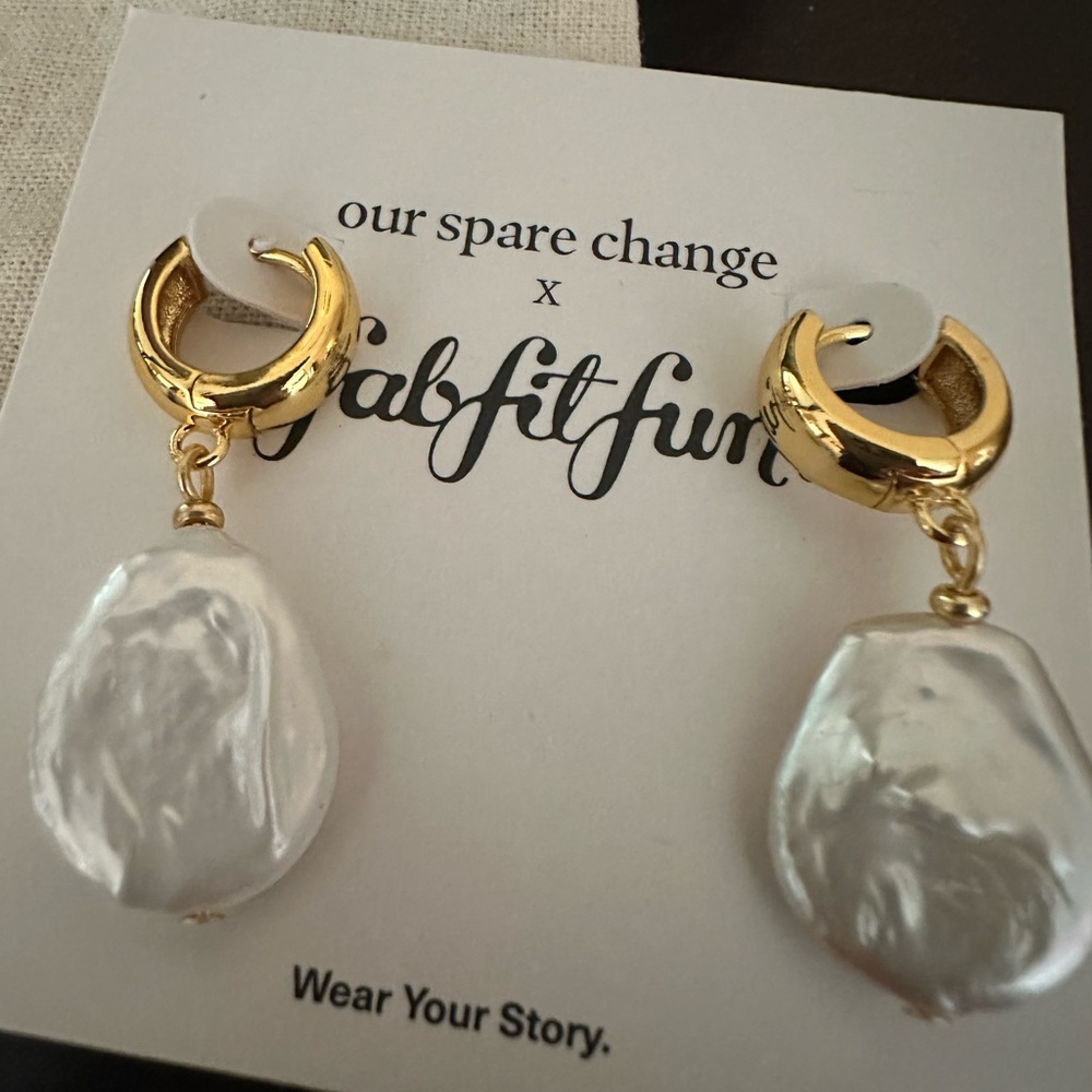 Baroque pearl earrings - Picture 2 of 4